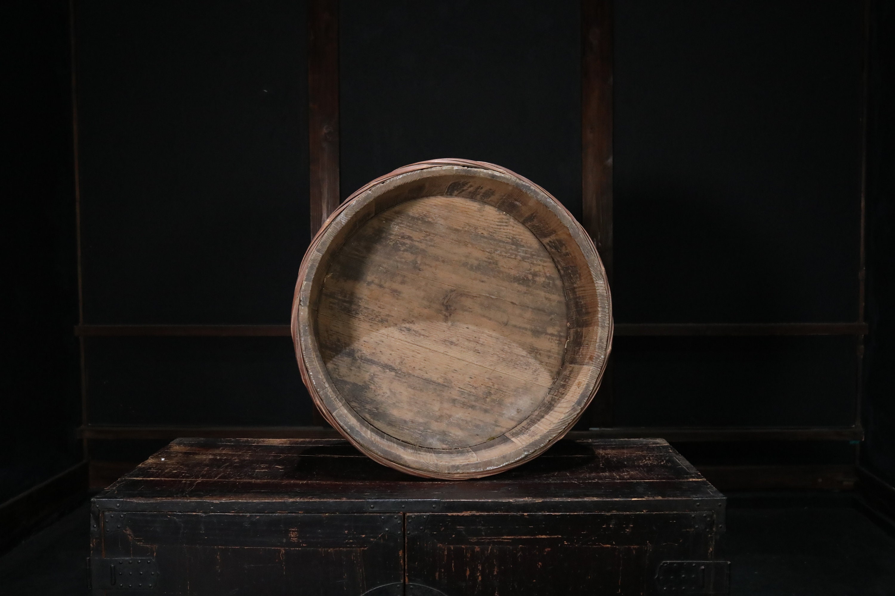 日本のアンティーク木製桶、民芸品の竹ベルト付き農耕桶 - Etsy 日本