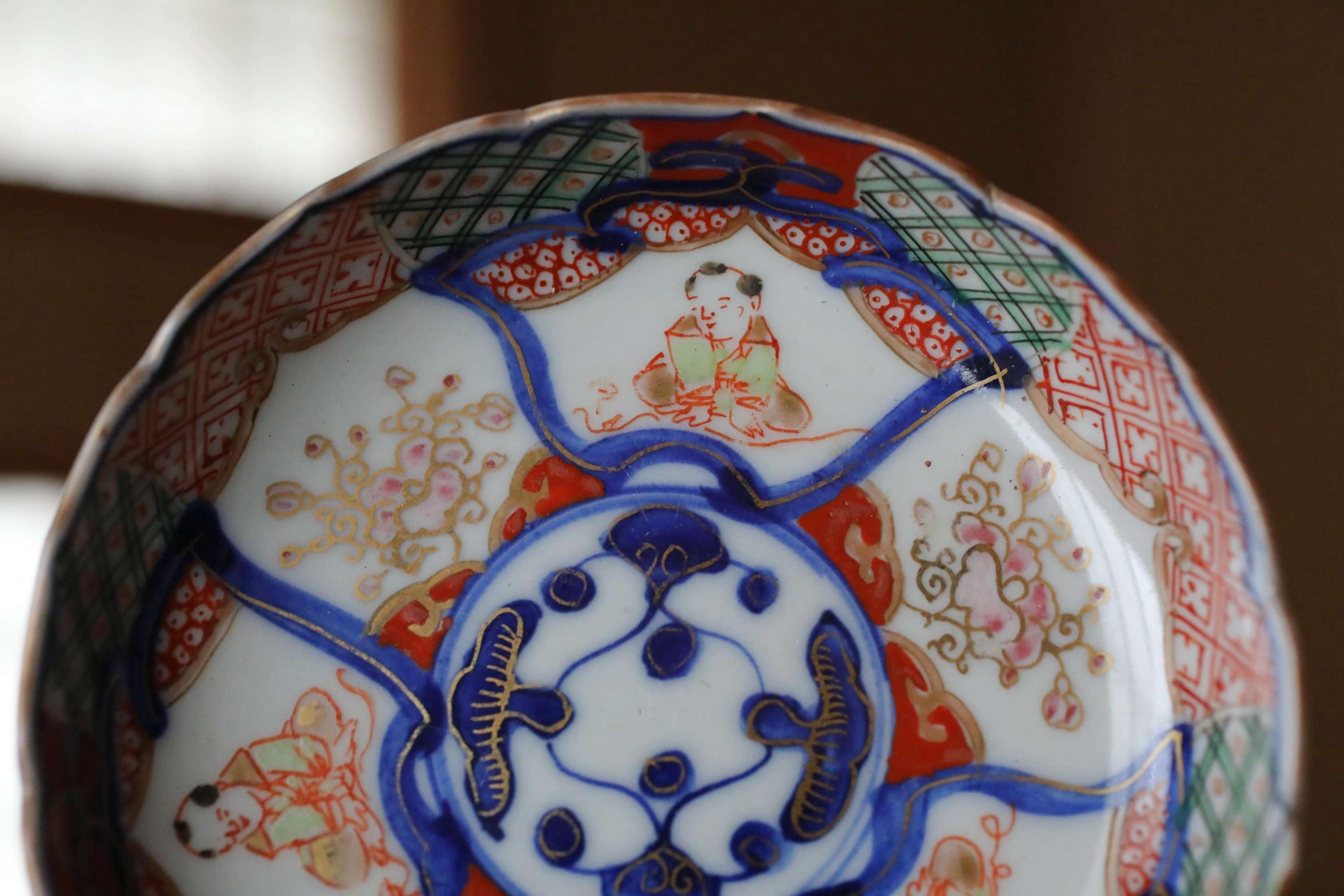 アンティーク古伊万里焼 明治時代 花模様皿 4枚セット (4.5インチ