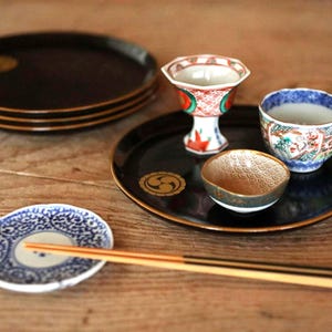 Lacquer Urushi- Antique Japanese Tea Plates, Family Crest in Gold, Set of 4