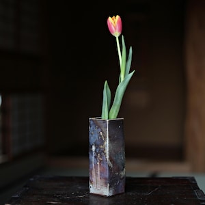 Japanese vintage vase "BIZEN ware" pottery flower vase, rhombus tube shape with a signatured wooden box H7.7xW3.5in/ 19.5x9cm