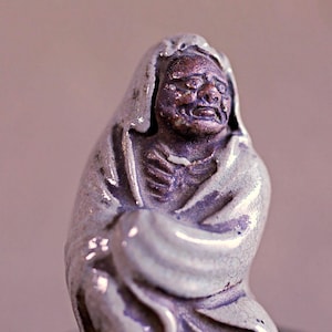 Figurine of traditional Japanese character small DARUMA made ceramic with Kanji signature, Japanese Antique Ornament doll H2.8×1.8×1.8in