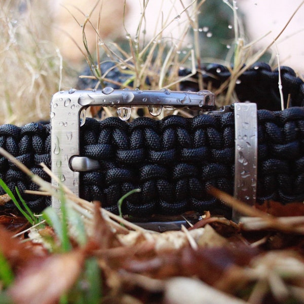 Black Paracord belt