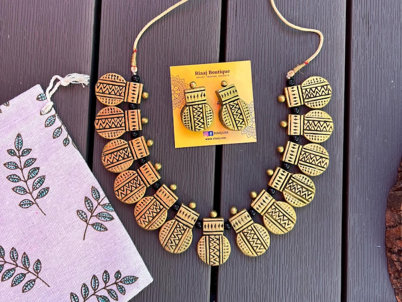 Gold Tone Terra-cotta Necklace: Indian Clay Jewelry Set afbeelding 1