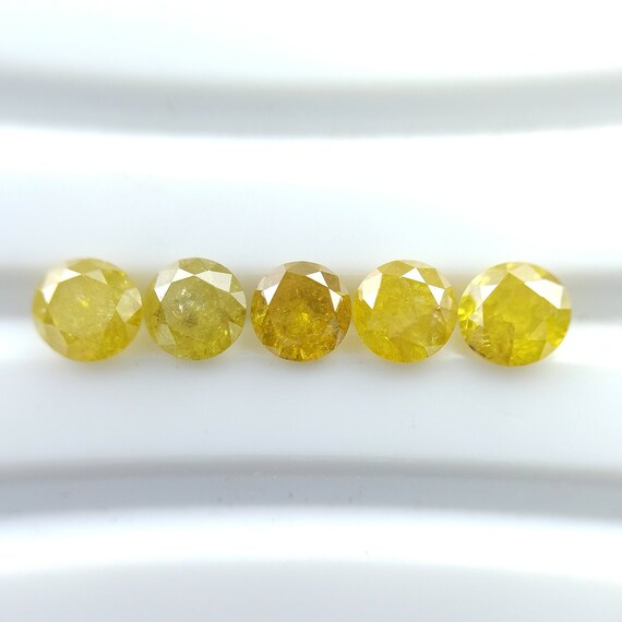 Loose coloured deals diamonds