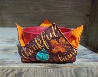 Thanksgiving Christmas Snowflake/ Fabric Bowl Cozy/Bowl Holder/Soup Bowl Cozy/Ice Cream Holder/Hot Pad/Gift/ Microwaveable/Reversible/Cozies