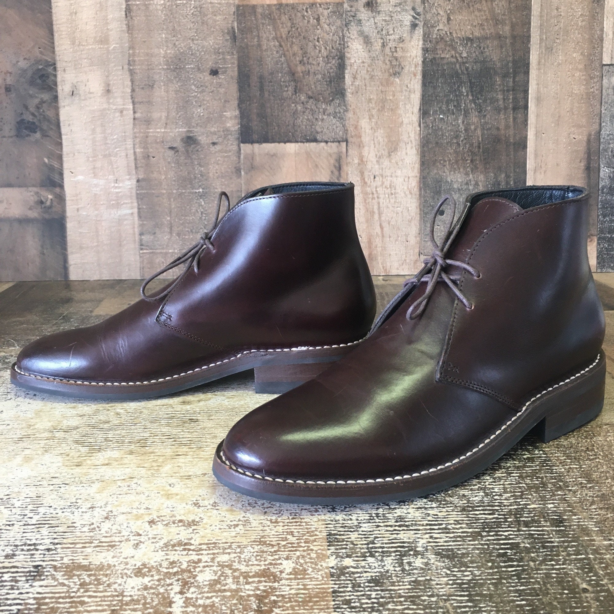 Thursday chukka top