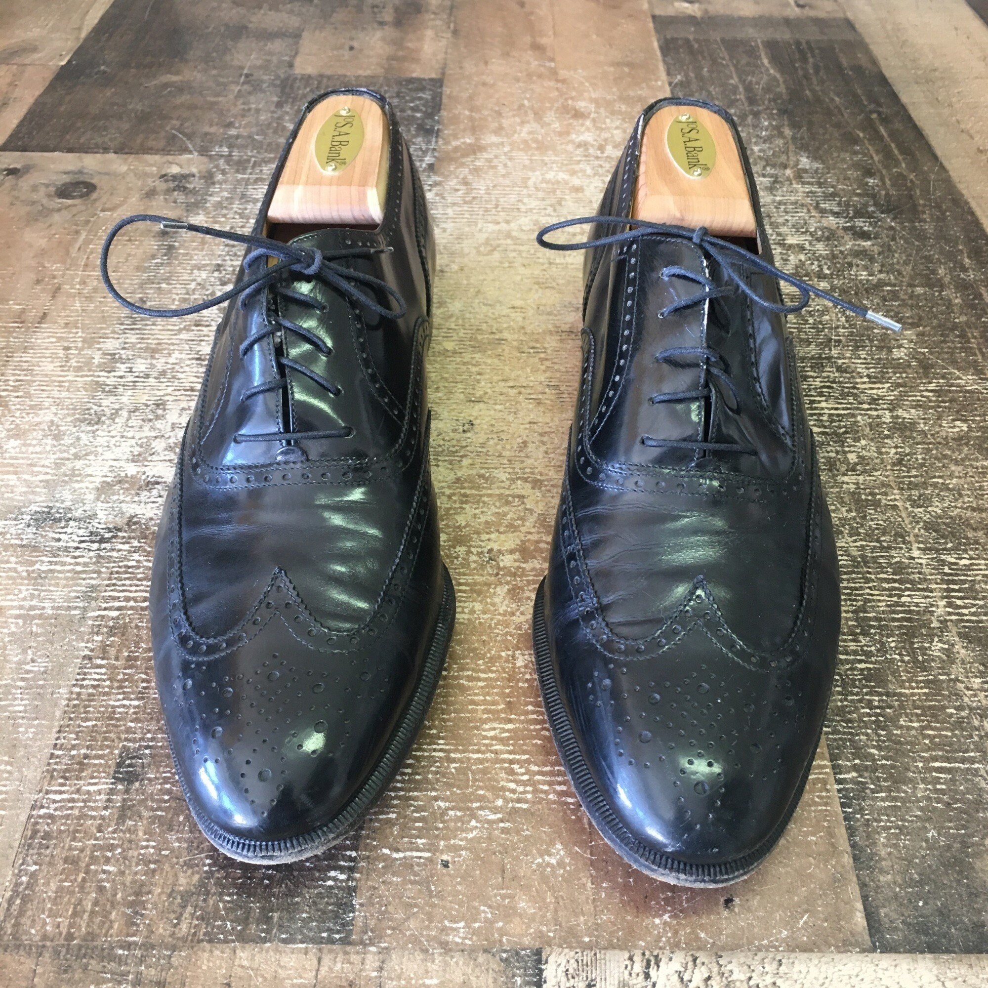 Salvatore Ferragamo 2812 112 Wingtip Oxford Dress Shoes Mens Salvatore Ferragamo 2812 112 Wingtip Oxford Dress Shoes Mens