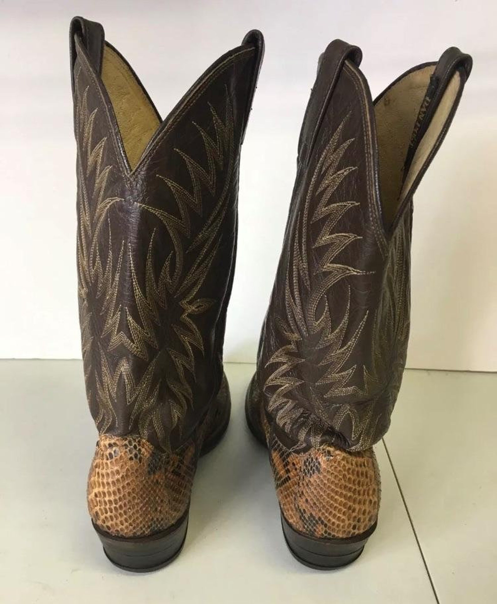 dan post rattlesnake cowboy boots