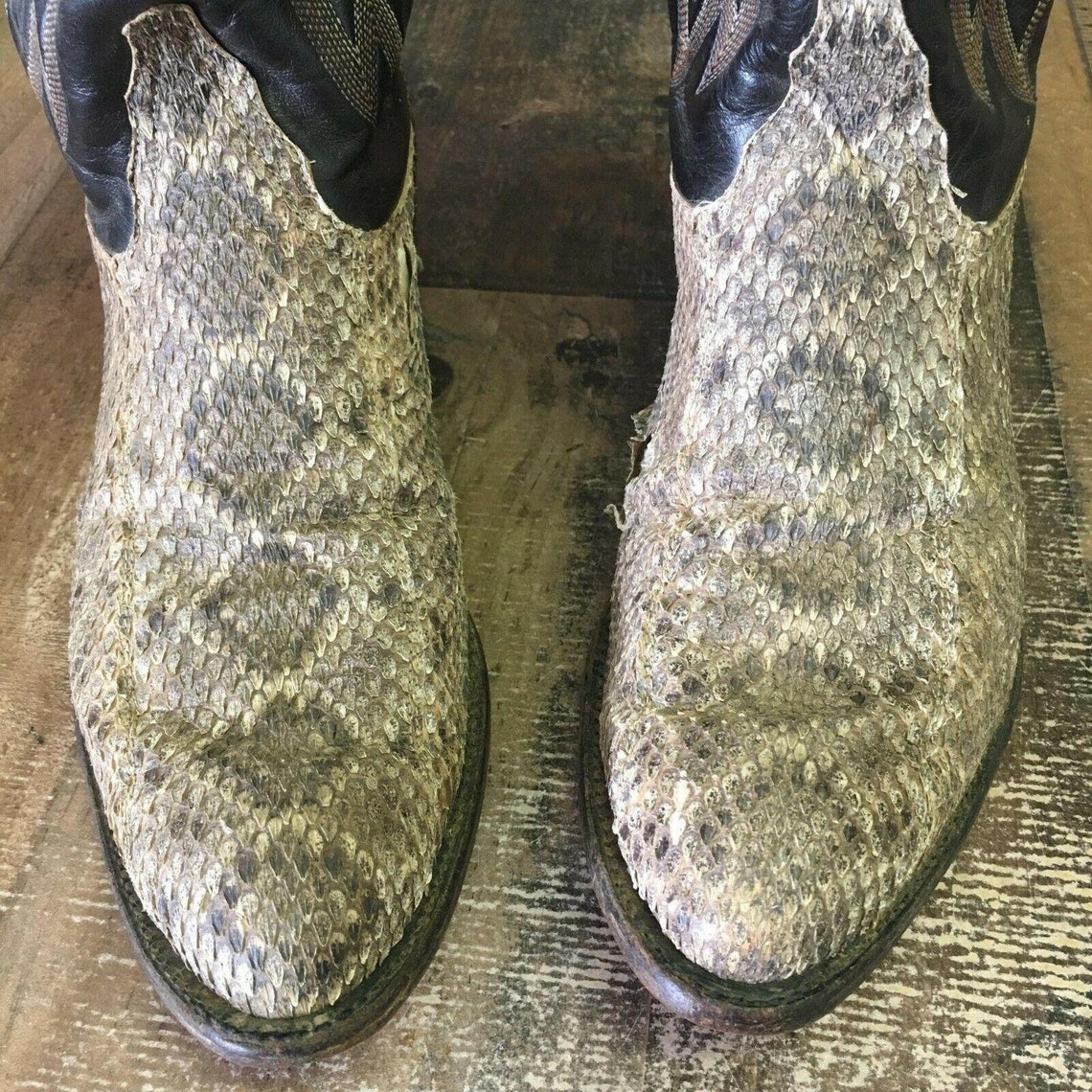 rattlesnake skin boots tony lama