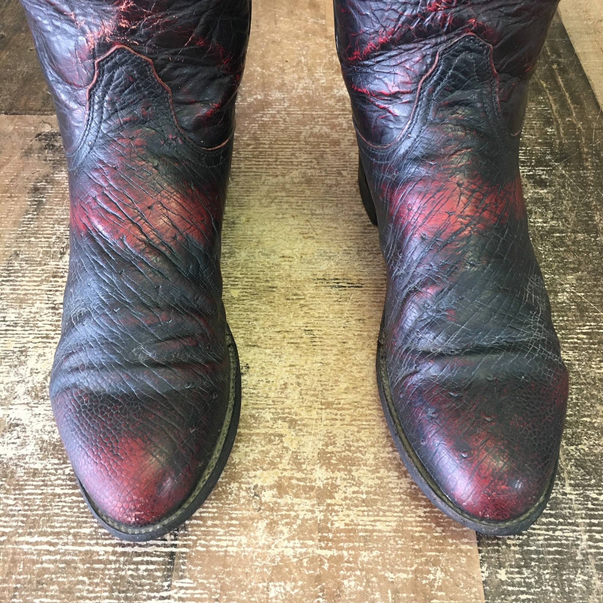 Lucchese 2000 deals black cherry