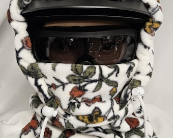 Cottage Flowers, Field Flowers Print Anti Pill Large Fleece Ski Helmet Cover, Hoodie Hat, Ski Mask, Winter Hat