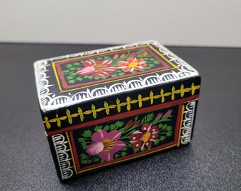 Vtg Mexican Olinala Wood Trinket Box Hand Painted Flowers Lacquer Ware Folk Art