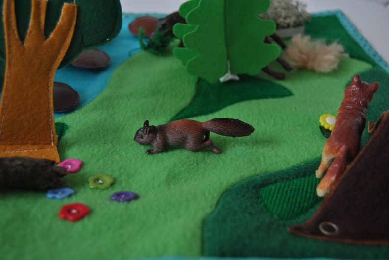Felt play mat woodland toddler travel game