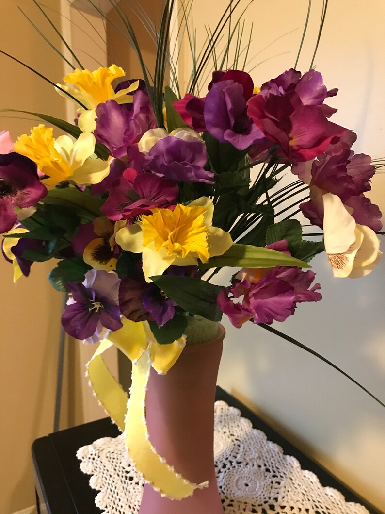 Cemetery Flowers, Graveside Flowers, Mother's Day Cemetery Flowers