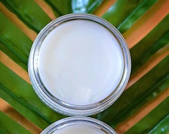 Bálsamo labial orgánico/natural de coco hecho a mano