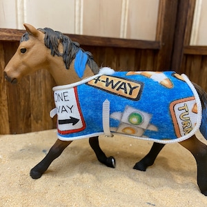Schleich Horse AND Blanket Set TRAFFIC