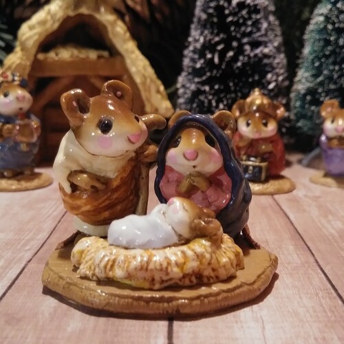Wee Forest Folk Nativity M-117 Chris-mouse Pageant, Miniature