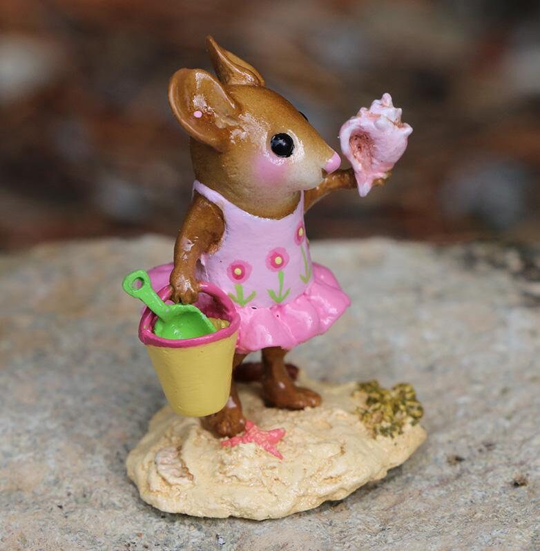 Wee Forest Folk M-487 Conch Quest, Miniature Mouse Figurine