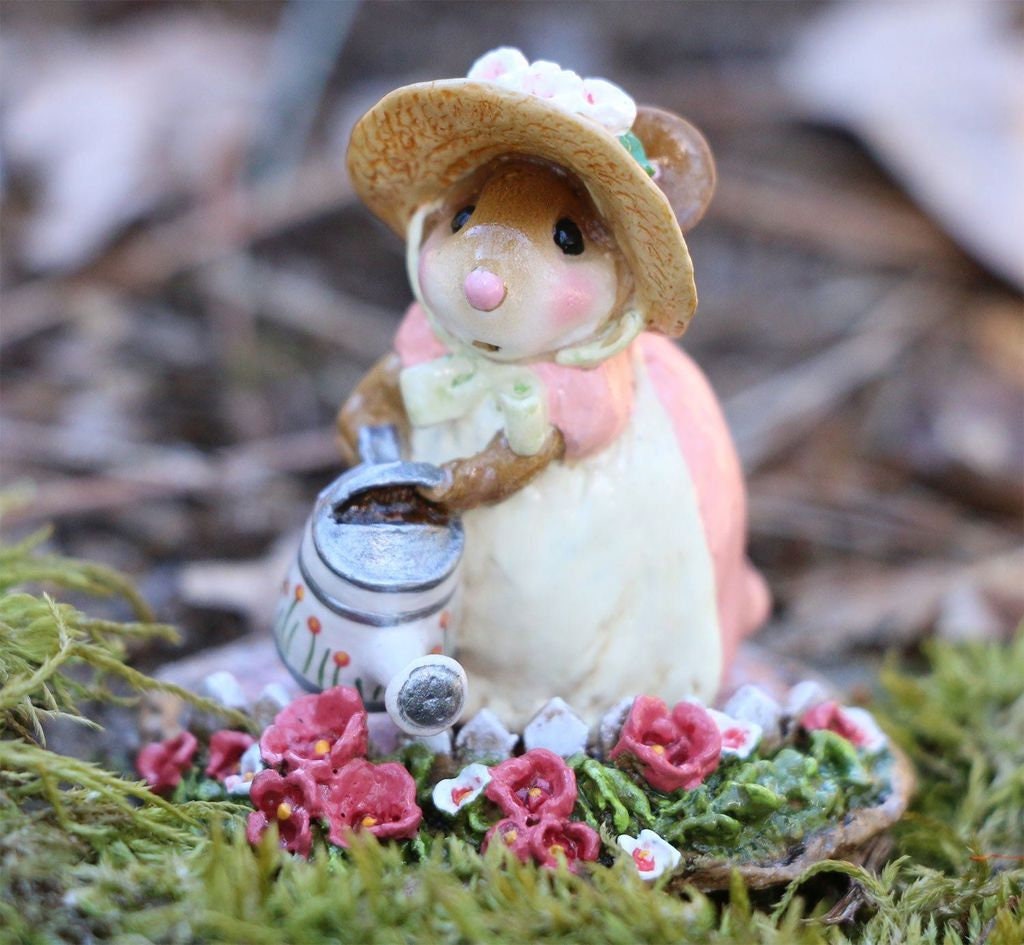 Wee Forest Folk M-637 May Flowers - Miniature Mouse Figurine - Etsy