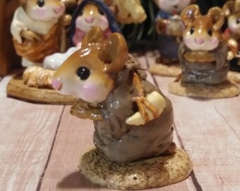 Wee Forest Folk M-230 Little Holly Angel in Gold, Vintage