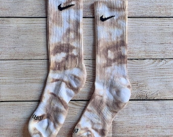 tie dye crew socks nike