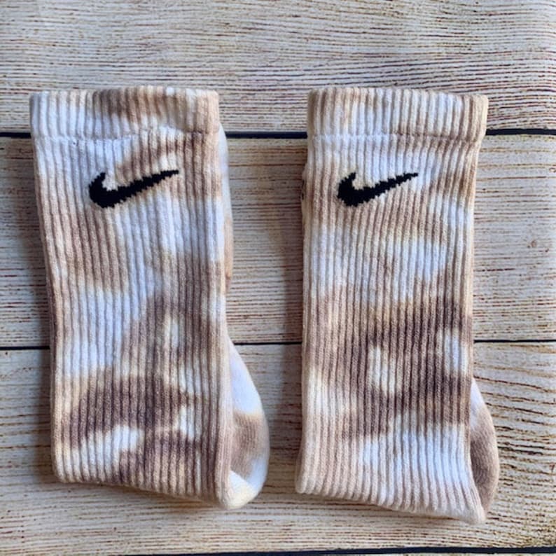 Nike Tie Dye Tan Crew Socks Tan Tie Dye Socks Nike Natural Tie Dye