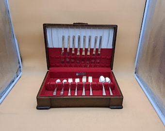 Candace Silverplate Flatware Set for 8 in Box 1881 Rogers Bros