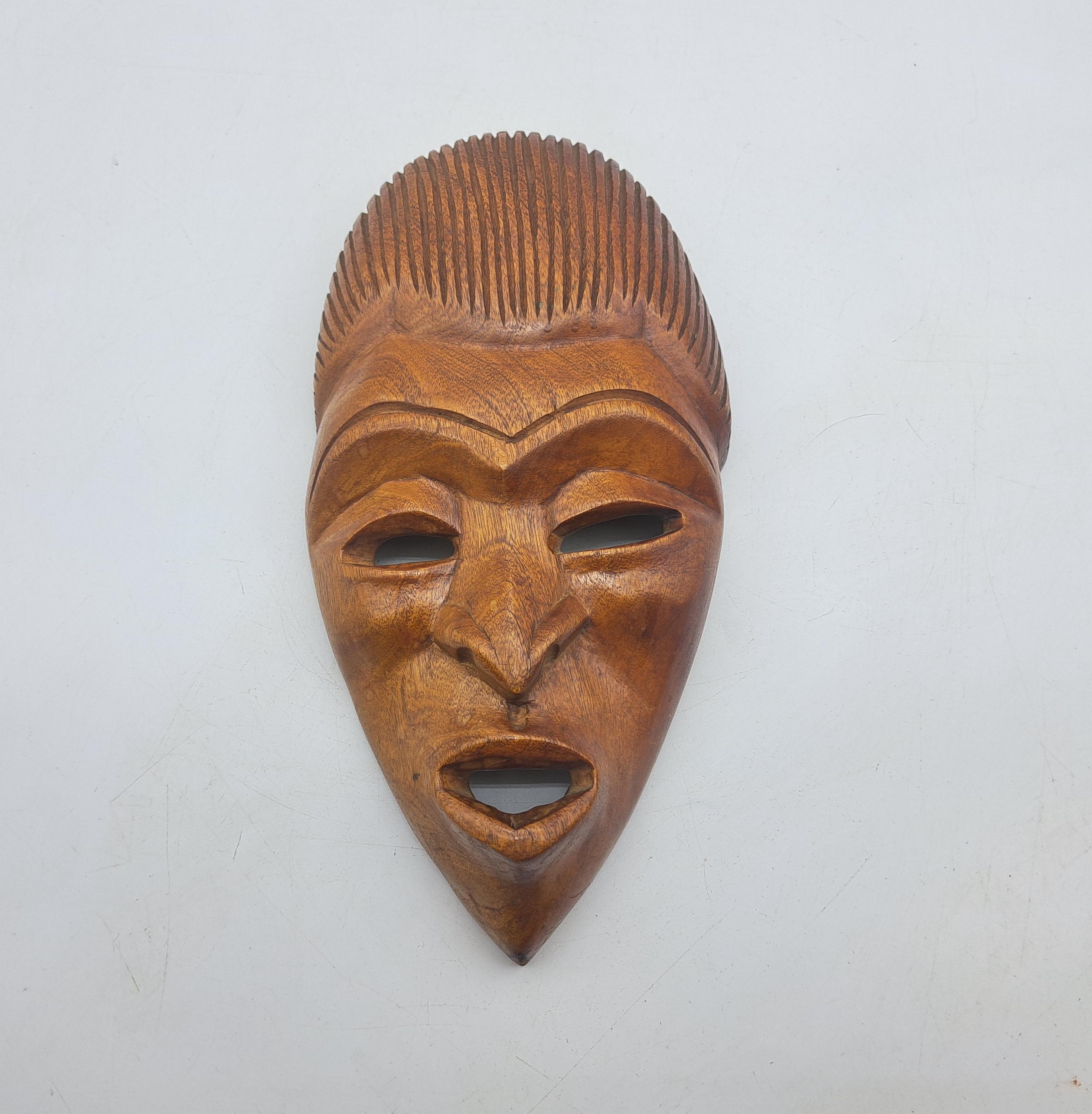Lwalwa masks - Etsy 日本