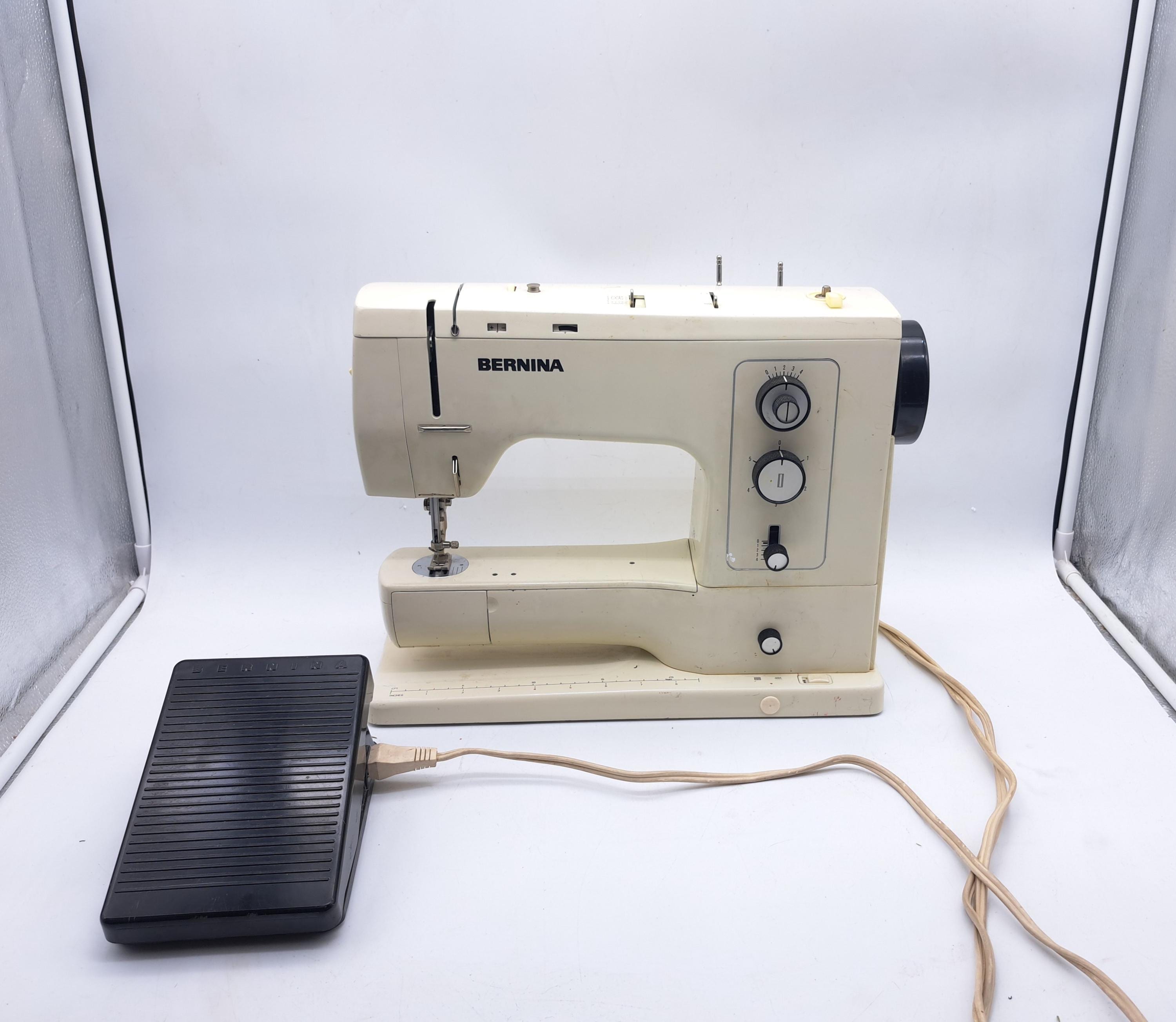 Bernina 831 Sewing Machine & Case Working
