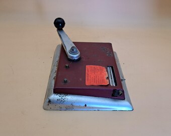can i buy cigarettes at 18 NC House, Senate bills would raise age for tobacco sales to 21, create  permit system for retailers