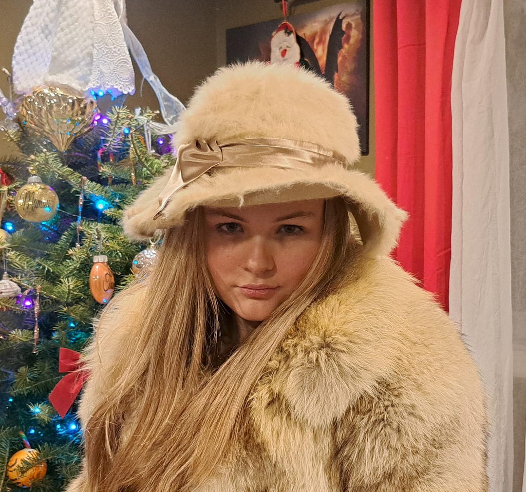 Off White Ivory Fur‎ Hat With Flowers Vintage 50s Mr Joseph\'s Mousse HB France Vintage 50s 60s Originals by Mr. Joseph main image 3