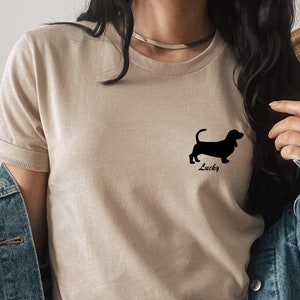 Basset Hound Dog T-Shirt, Personalized Dog Mom Shirt, Basset Hound in Pocket T-Shirt, Custom Tee for Dog Mom, A282