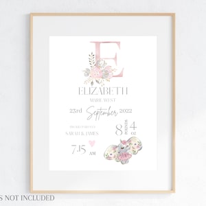 Personalisierte Baby-Geburtsdruck - Blumeninitialname Kunst, Geburtsdaten Elefant-Wanddekor, A4 ungerahmt oder digitaler Download Geschenk