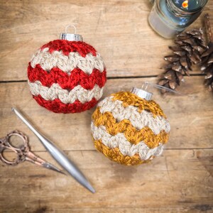 Cluster Crochet Bauble Pattern: Textured Holiday Ornament (PDF Pattern)