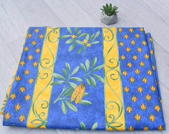 Provenzalische Tischdecke aus beschichteter Baumwolle mit blauen und gelben Zikaden