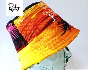 Geüpcycled strandhanddoekhoedje: festivalravehoed (57 cm)