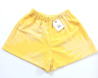 Geüpcycled strandlakenshort: festival-raveshort dames 8-10