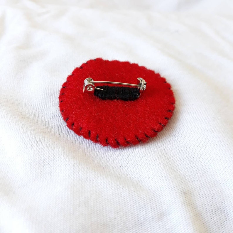 Handmade Embroidered Halloween Spider Web Brooch - Etsy UK