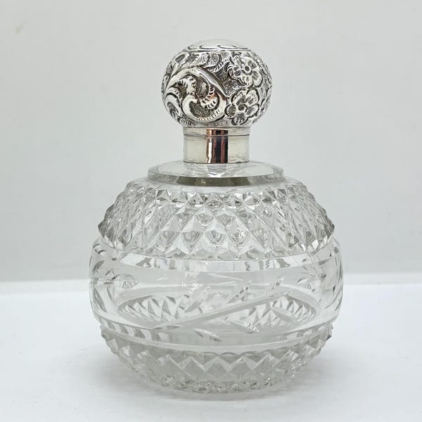 Frasco de perfume antiguo de cristal tallado con tapa de plata de ley - forma bulbosa - tapa con bisagra