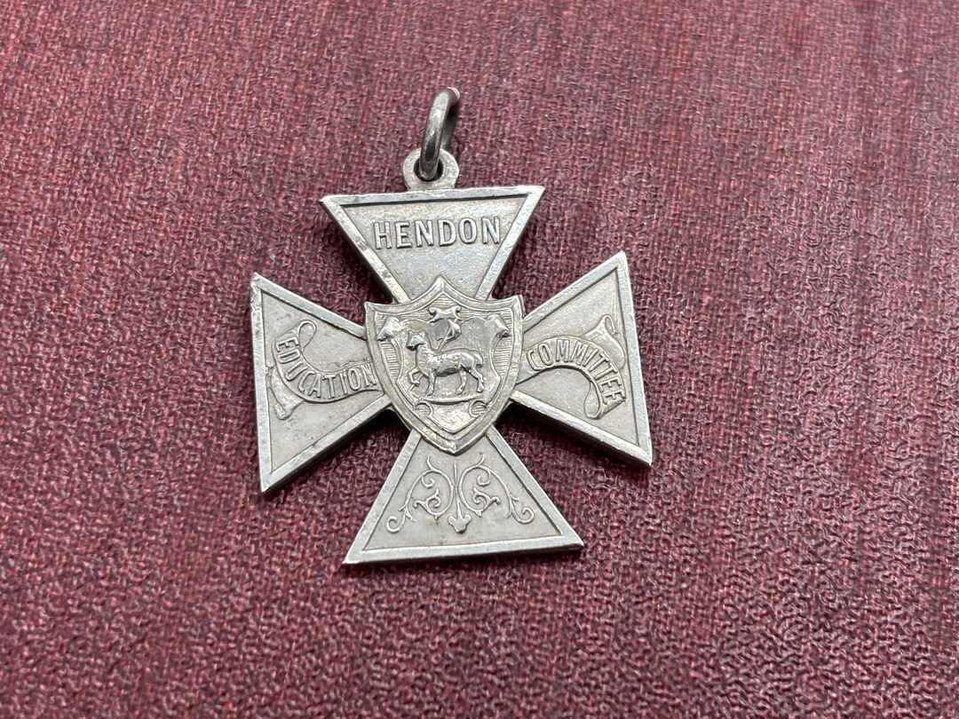 1907 Solid Sterling Silver Maltese Cross Fob Medal - Hendon Education ...