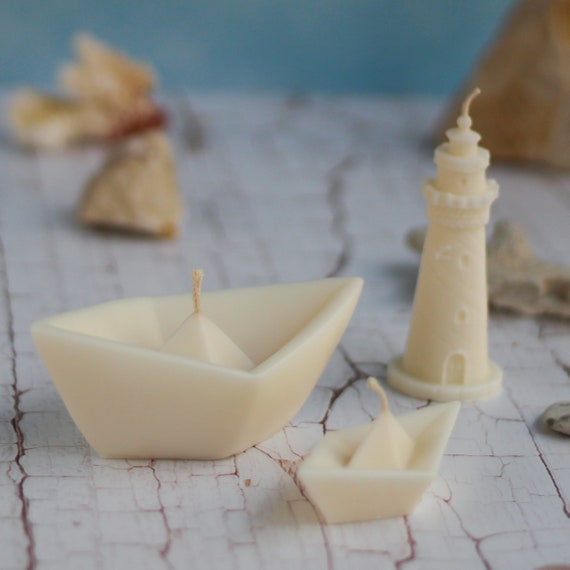 Kerze aus Rapswachs, Schiff in 2 Größen und Leuchtturm, dekorative maritime Kerzen, besonders nachhaltiges Geschenk