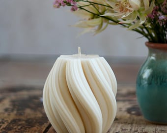 Kerze aus Rapswachs, dekorative geschwungene Kerze in 3 Größen, Wavekerze, elegante moderne Optik, besonders nachhaltiges Geschenk