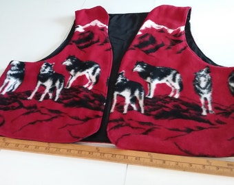Running Wolf Fleece Vest