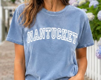Camiseta Nantucket - Camiseta veraniega costera Comfort Colors®, atuendo para vacaciones en la playa, recuerdo de viaje estilo preppy de Nueva Inglaterra