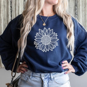 Sunflower Sweatshirt for Women, Sunflower Graphic Tee, Botanical Shirt, Flower Shirt, Cute Flower Sweatshirt, Cute Sunflower, Flower Graphic