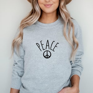 Frieden Sweatshirt, Peace Zeichen Shirt, Retro Shirt, inspirierend, positives Zitat T-Shirt, Peace Zeichen Tshirt, Hippie Shirt, Boho Shirt, Frieden, Liebe