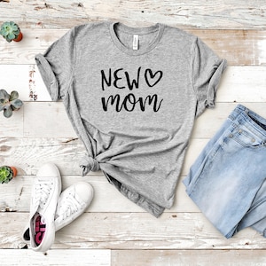 New Mom Shirt, Mom Hospital Outfit, Mom Going Home TShirt, Gift for New Mom, Baby Shower Gift, Baby Pregnancy Announcement, Mama Gift