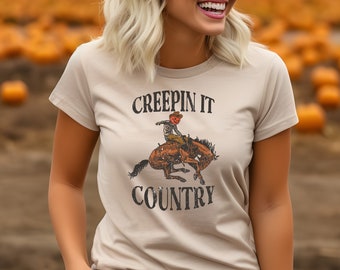 Camiseta Creepin' It Country Halloween: Camiseta Cowboy Ghost Country Western, Traje de Festa Cowgirl