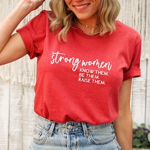 Camiseta "Mujeres Fuertes", "Conócelas, Sé Ellas, Críalas", "Empoderamiento Femenino", "Feminista", "Marcha de las Mujeres", "Entrenamiento para Mujeres Fuertes" imagen 6