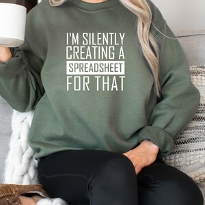 Erstellen einer Tabelle Sweatshirt: Lustiger Daten analytiker Rundhalsausschnitt, Aktuar Statistiker Geschenk Bild 3